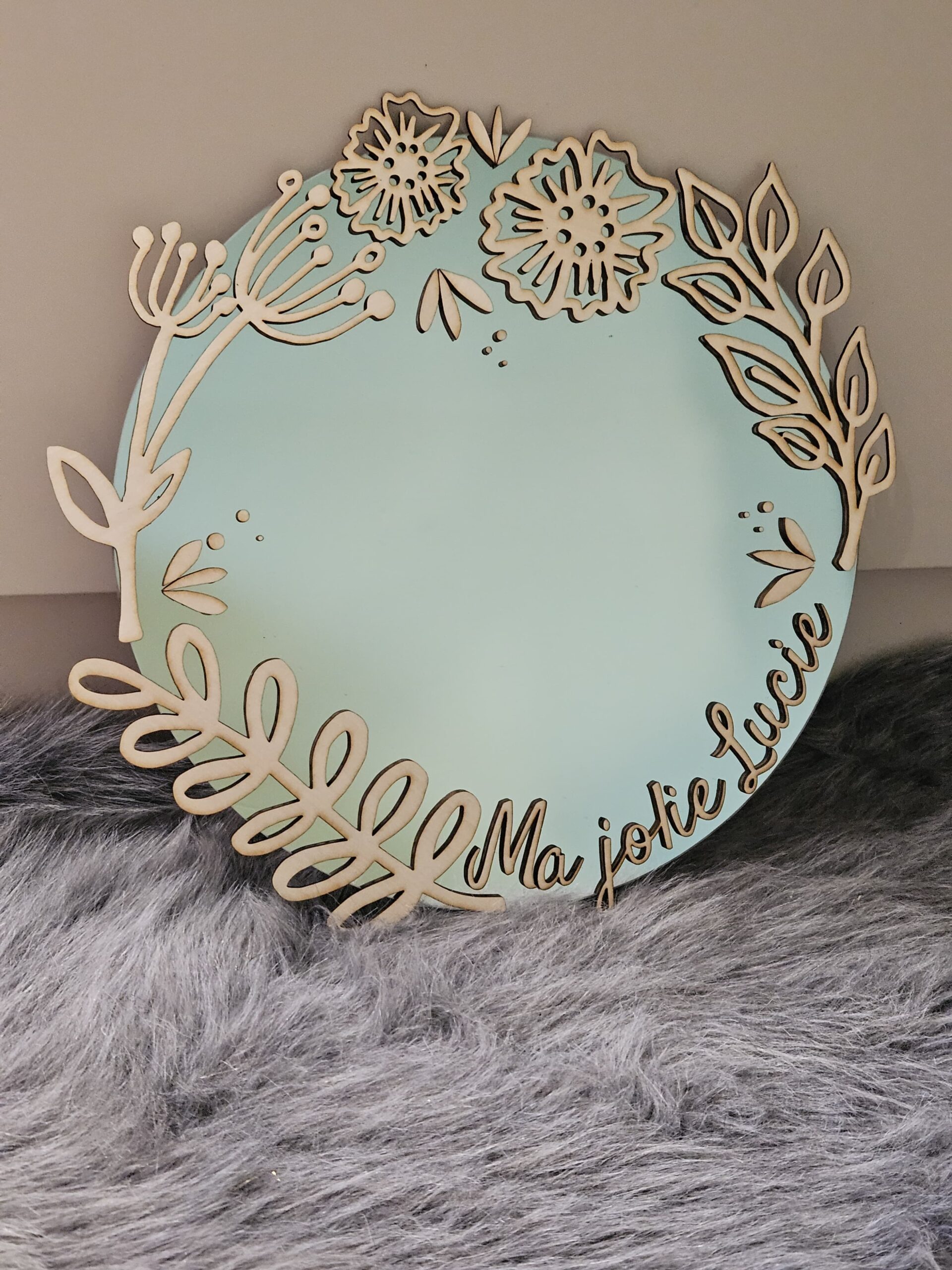 Petits mots doux dans un miroir fleuri